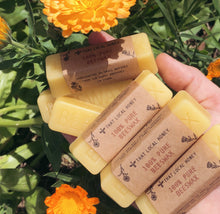 Load image into Gallery viewer, Beeswax 30g